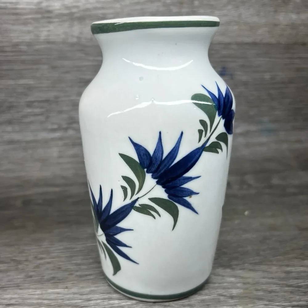 Vintage Hand Painted Small Asian Vase w/ Vibrant Blue & Green Flowers 5